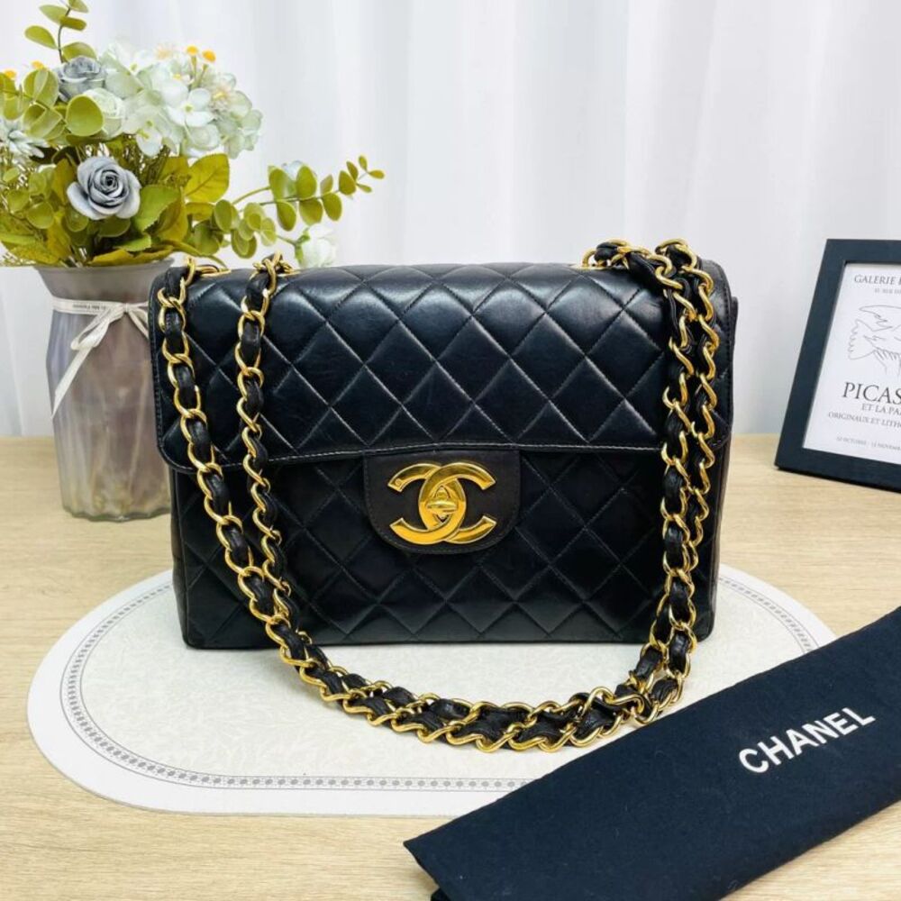 Chanel Women Pre-Loved Bag Very Good Condition